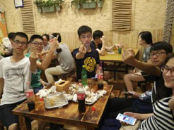 天涯烧烤加盟,学烧烤技术,开烧烤店多少钱疯狂烤翅加盟